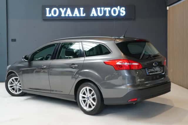 Ford Focus (2015) thumbnail 6