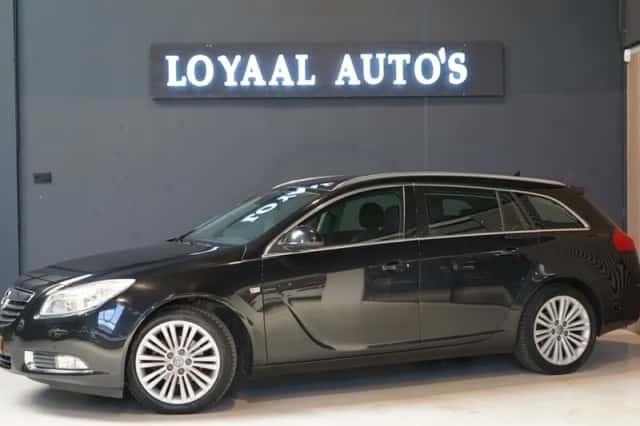 Opel Insignia (2012) thumbnail 4