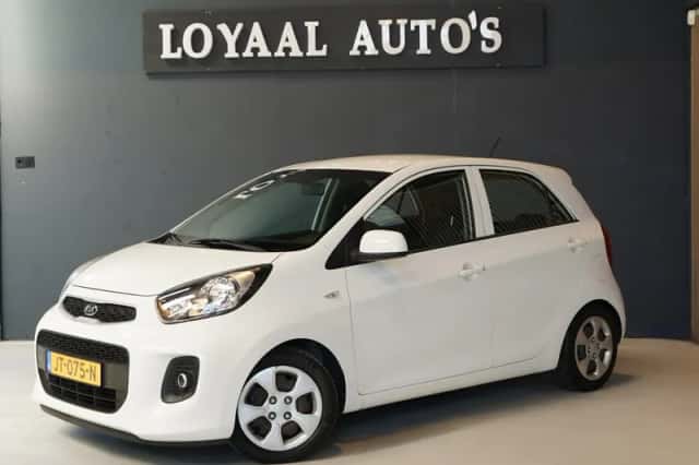 Kia Picanto (2016) thumbnail 3