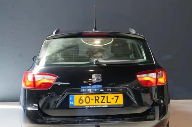 SEAT Ibiza (2011) thumbnail 5