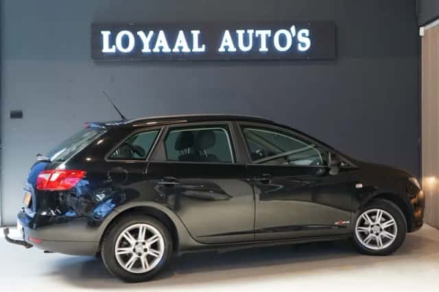 SEAT Ibiza (2011) thumbnail 6