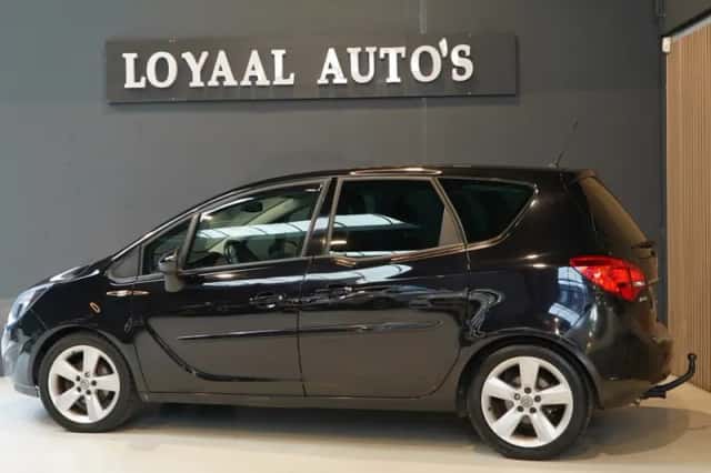 Opel Meriva (2011) thumbnail 4