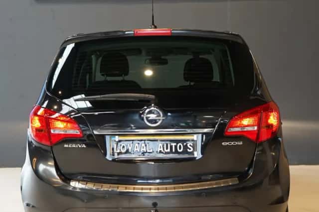 Opel Meriva (2011) thumbnail 5