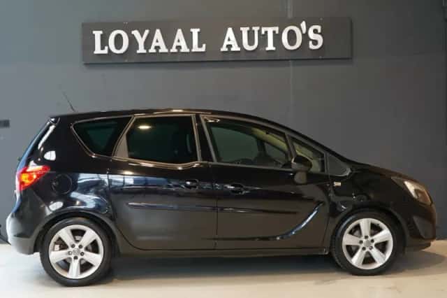 Opel Meriva (2011) thumbnail 6