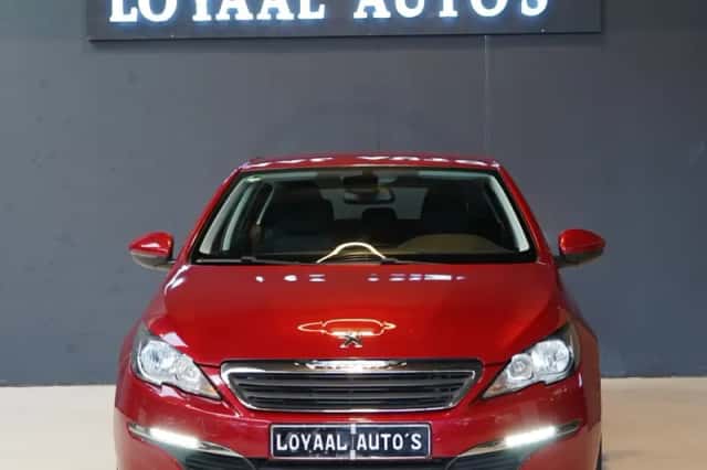 Peugeot 308 (2014) thumbnail 3
