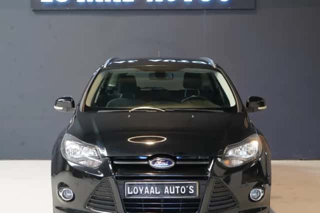 Ford Focus (2013) thumbnail 3