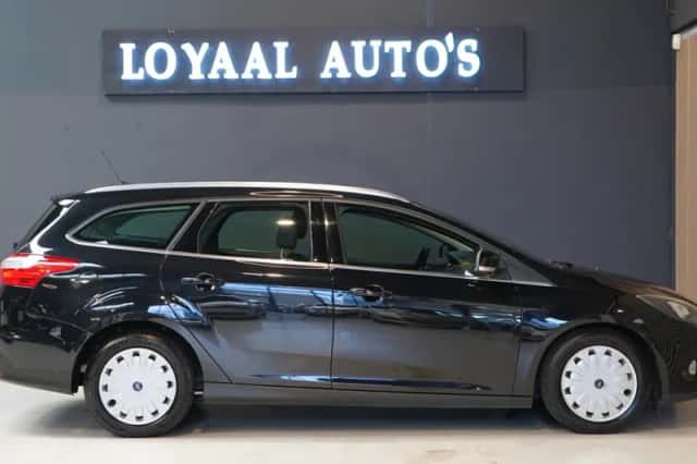 Ford Focus (2013) thumbnail 6