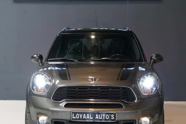 MINI Countryman (2013) thumbnail 3