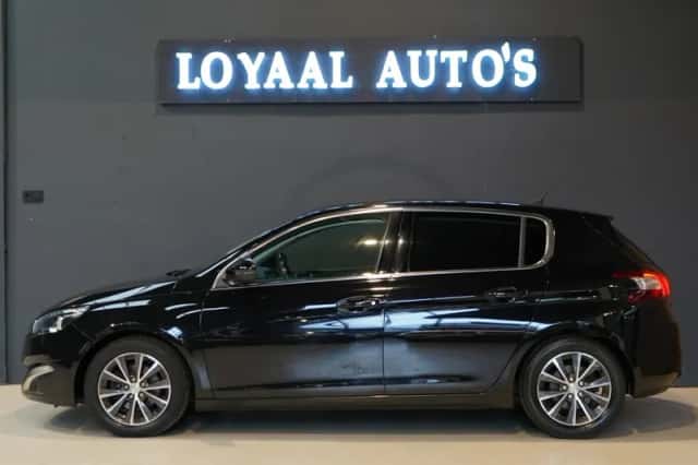 Peugeot 308 (2017) thumbnail 4