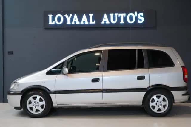 Opel Zafira (2001) thumbnail 5