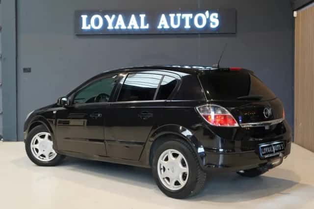 Opel Astra (2007) thumbnail 6
