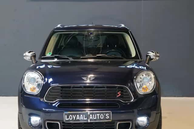 MINI Countryman (2011) thumbnail 3