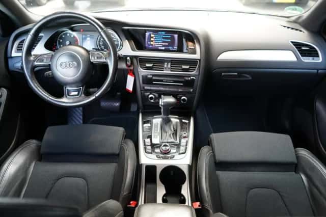 Audi A4 (2013) thumbnail 2