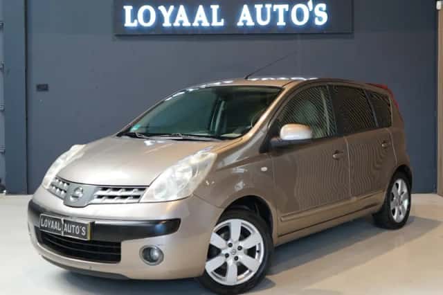 Nissan Note (2006) thumbnail 4