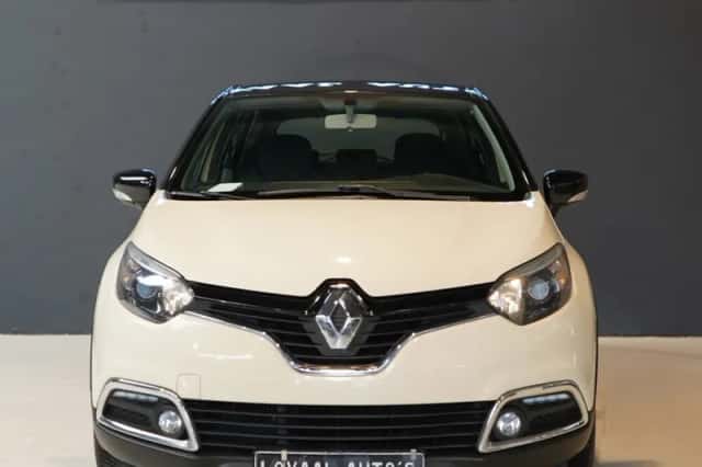 Renault Captur (2014) thumbnail 3