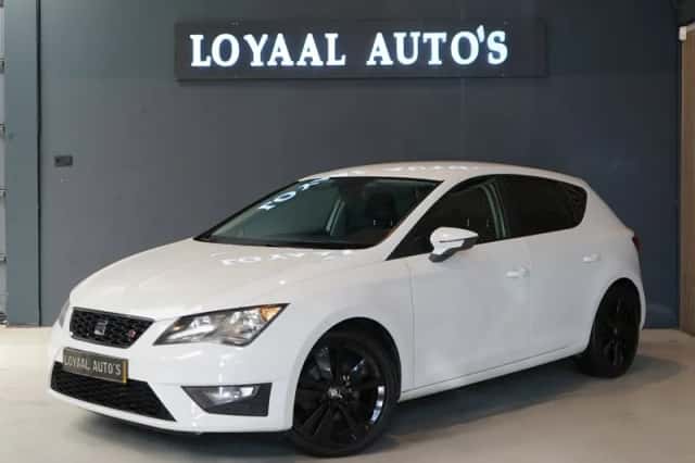 SEAT Leon (2014) thumbnail 4