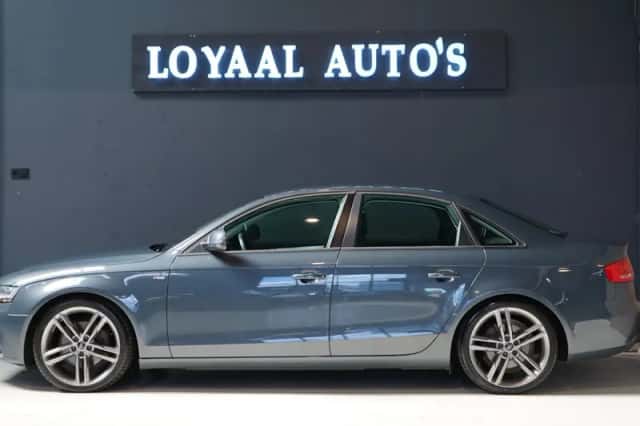 Audi A4 (2008) thumbnail 5