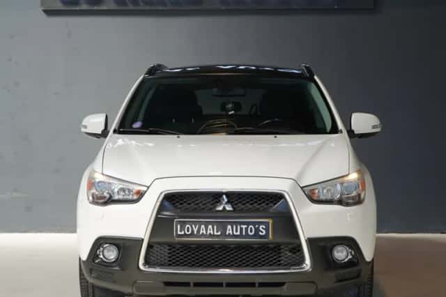 Mitsubishi ASX (2011) thumbnail 3