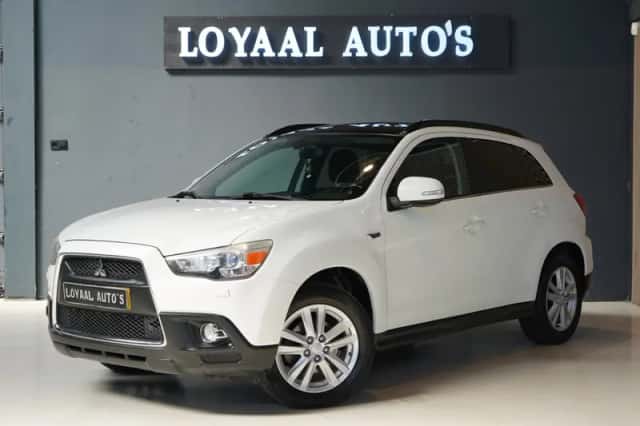 Mitsubishi ASX (2011) thumbnail 4