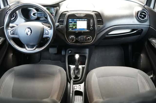Renault Captur (2016) thumbnail 2