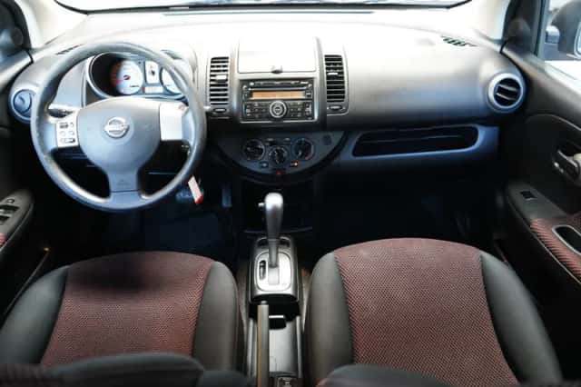 Nissan Note (2008) thumbnail 2