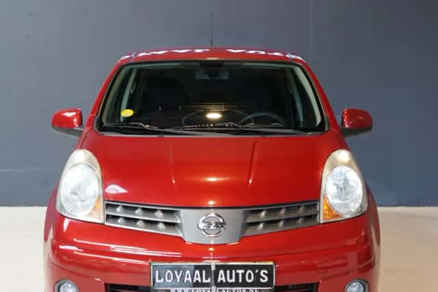 Nissan Note (2008) thumbnail 3