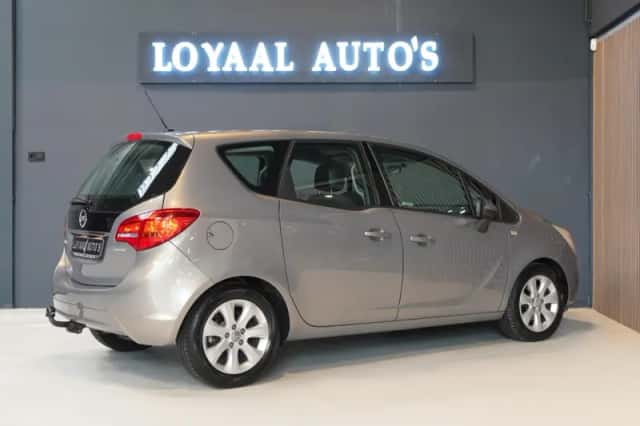 Opel Meriva (2010) thumbnail 6