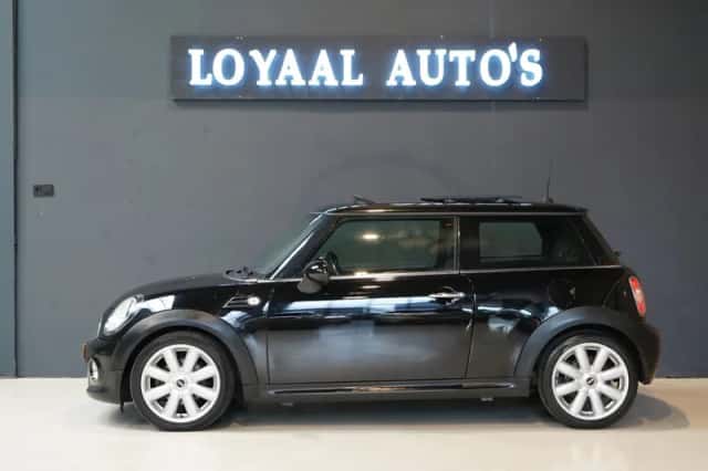 MINI One (2011) thumbnail 5