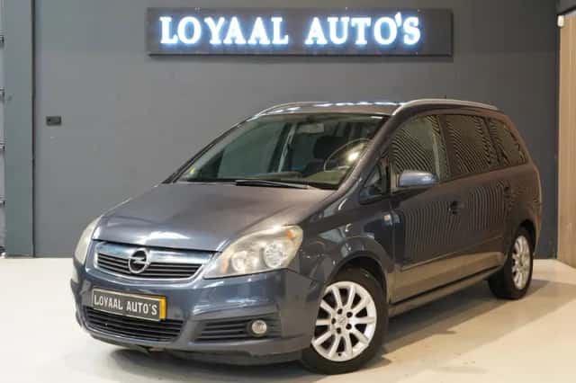Opel Zafira (2007) thumbnail 5