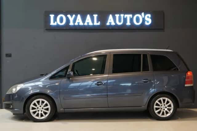 Opel Zafira (2007) thumbnail 6