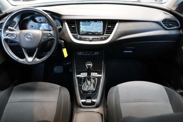 Opel Grandland (2020) thumbnail 2