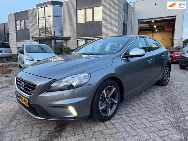 Volvo V40 (2014) — foto 1