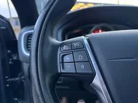 Volvo V40 (2014) thumbnail 15