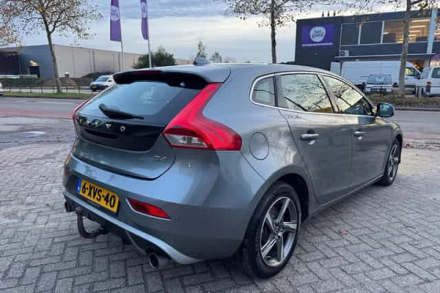 Volvo V40 (2014) thumbnail 4
