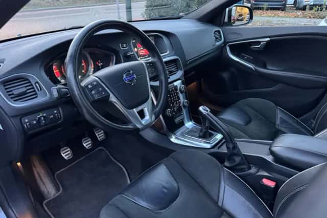 Volvo V40 (2014) thumbnail 7