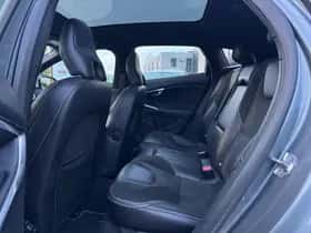 Volvo V40 (2014) thumbnail 9