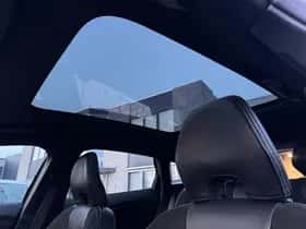 Volvo V40 (2014) thumbnail 10