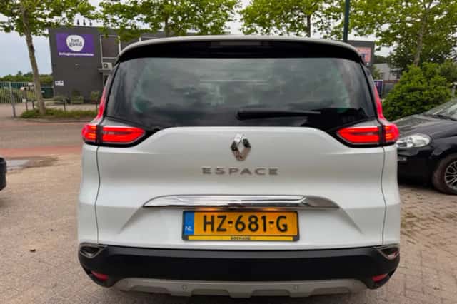 Renault Espace (2016) thumbnail 5