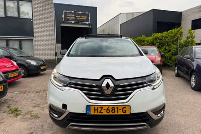 Renault Espace (2016) thumbnail 6