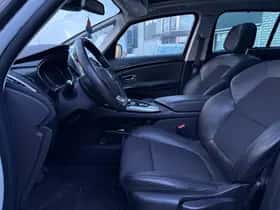 Renault Espace (2016) thumbnail 8