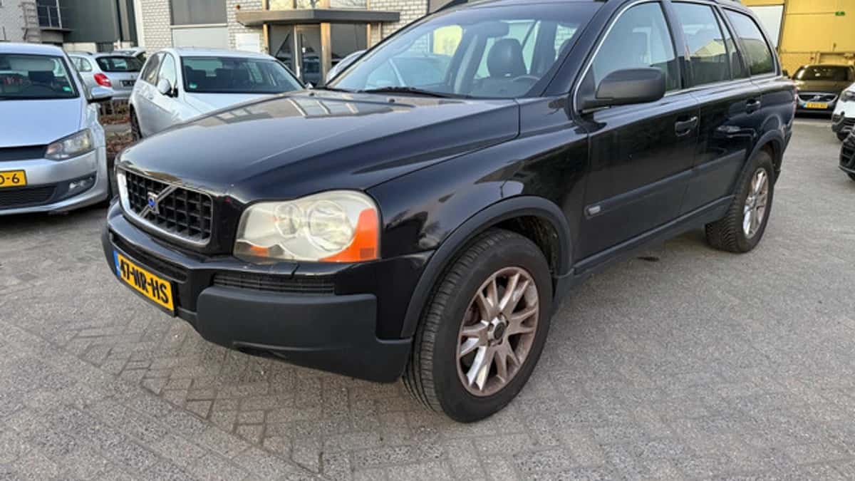 Volvo XC90 (2004) — foto 1