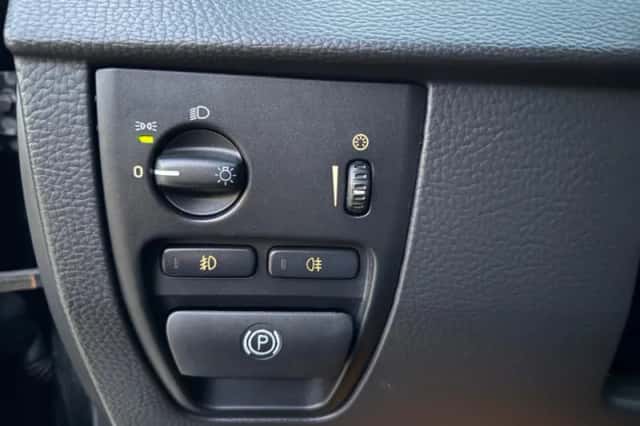 Volvo XC90 (2004) thumbnail 15