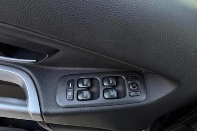 Volvo XC90 (2004) thumbnail 17