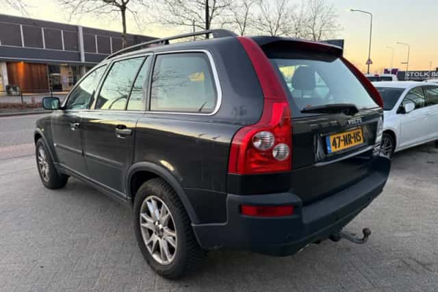 Volvo XC90 (2004) thumbnail 3