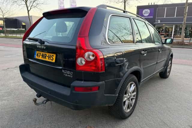Volvo XC90 (2004) thumbnail 4