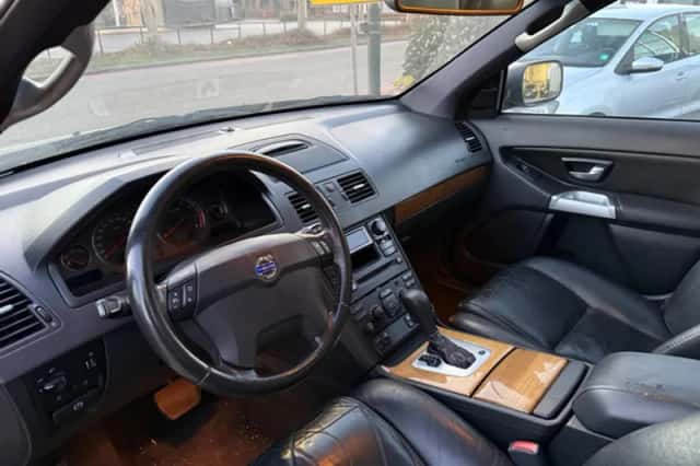 Volvo XC90 (2004) thumbnail 7