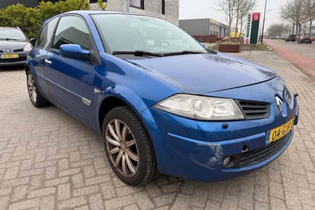 Renault Mégane (2008) thumbnail 2