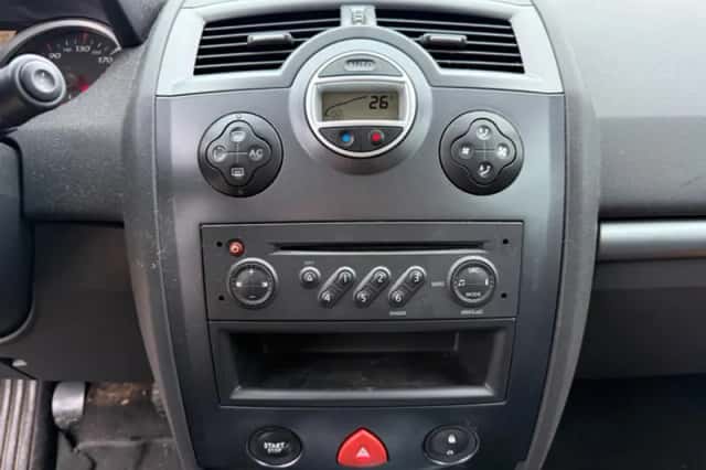 Renault Mégane (2008) thumbnail 13