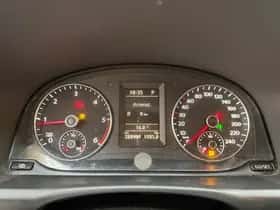 Volkswagen Touran (2012) thumbnail 13
