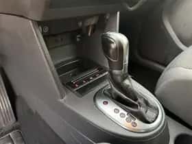 Volkswagen Touran (2012) thumbnail 14